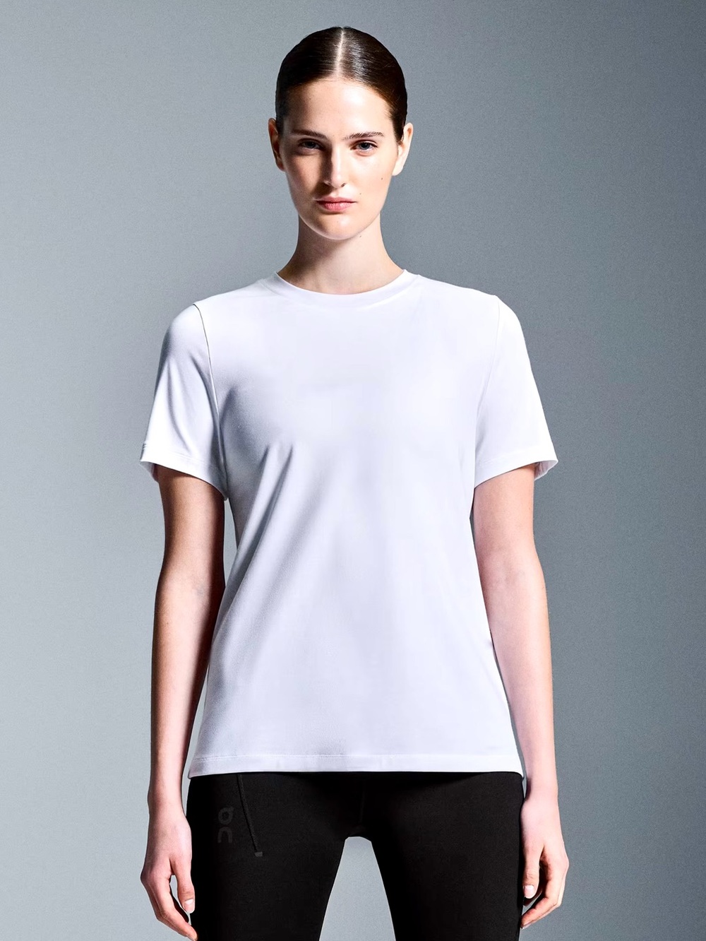 On Women's White Focus-T, Athletic Top NWT Size S